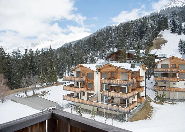 Alpine Chic At Rothorn Cable Car Appartement